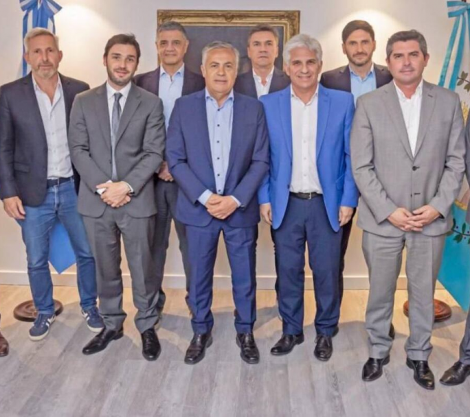 Los gobernadores dialoguistas se reunirán con Milei el lunes en la Rosada